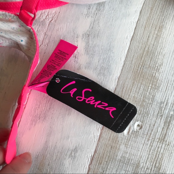 COPY - BOGO La Senza Push Up Plunge Bra - Picture 6 of 7